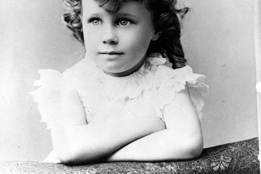 Image of young Bess Wallace.