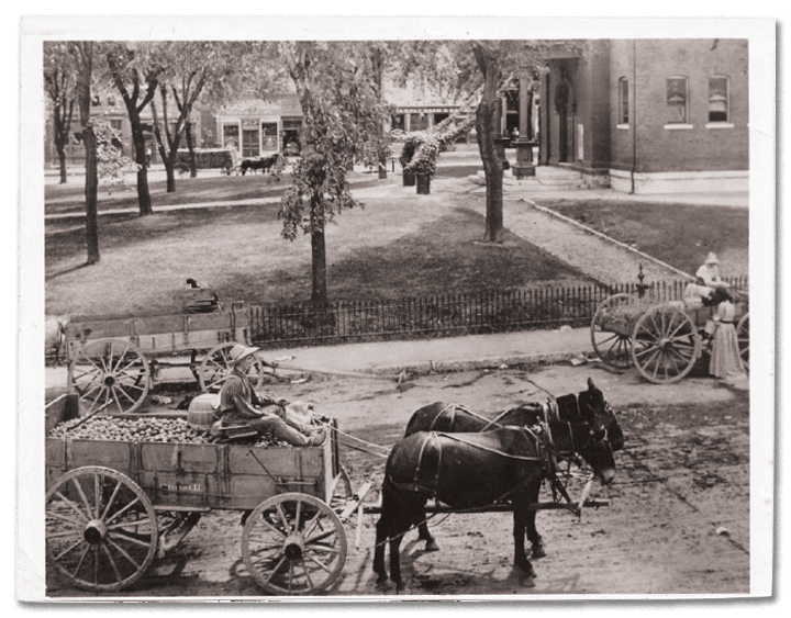 Image of a wagon on the Independence square in the mid 1800s.