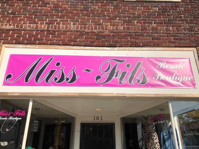 Exterior image of Miss-Fits Resale Shop on the Square